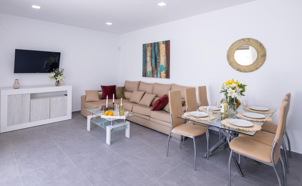 Apartment Family 6 Beachfront Corralejo By Holidays Home Exterior photo